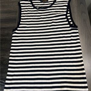 Women’s TRUTH black and white striped Sleeveless Top size Large.